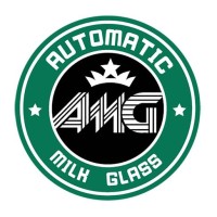 Automatic Milk Glass by Aprendemagia