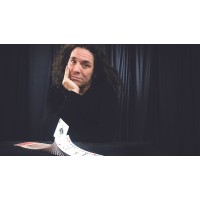 Clases De Magia Con Cartas (In Spanish) by Hernan Maccagno