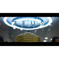 Zeus by Les French Twins