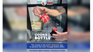 Cookie in Bottle by Taiwan Ben