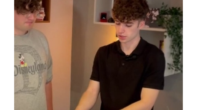 Ollie Mealing and The Daily Magician - Base - Magic DVDs