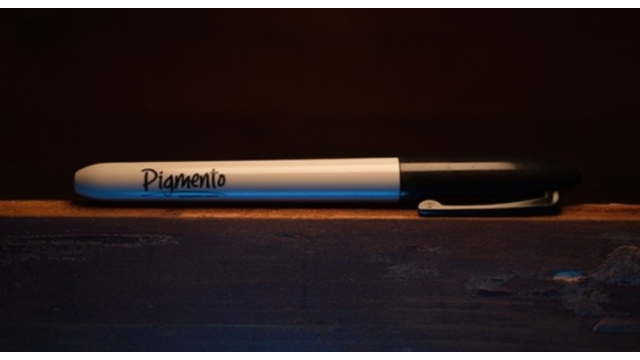 Pigmento by Jordan Victoria - Close-Up Tricks & Street Magic