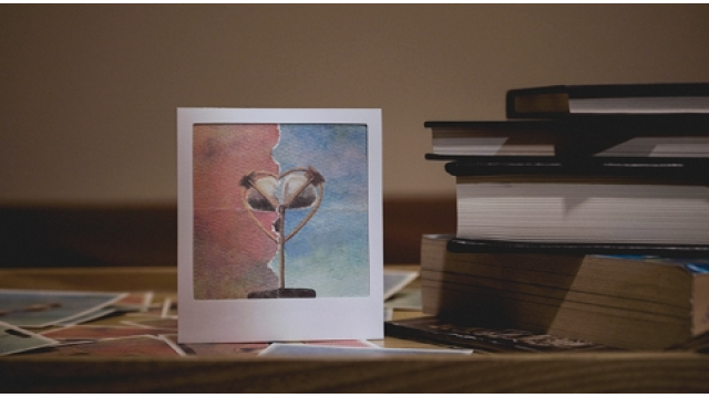 MEMORY BY Balala Zheng & Billy Yeung - Close-Up Tricks & Street Magic MEMORY BY Balala Zheng & Billy Yeung - Close-Up Tricks & Street Magic