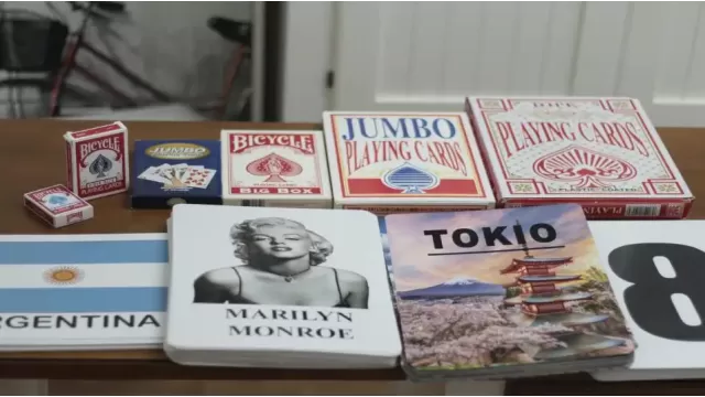 Giant Cards For Stage by Pepe Depepe