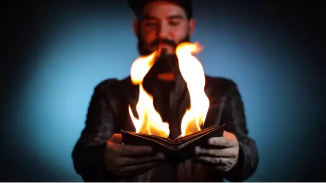 The Aficionado Fire Wallet by Murphys Magic